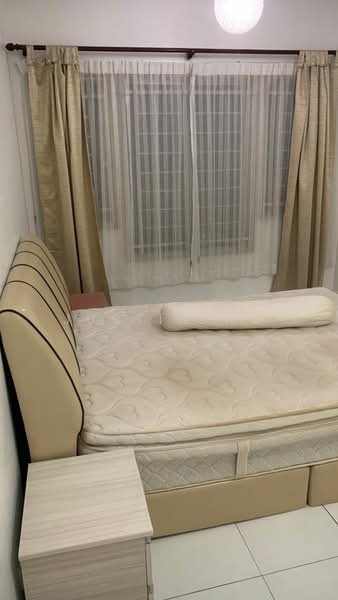 Pangsapuri untuk Dijual di Kenanga Apartments - Justin Ng - Bedroom - PropertyGuru.com.my