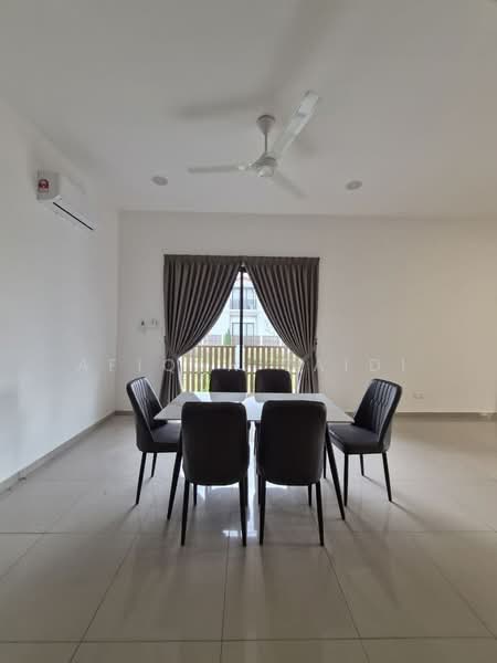 Rumah Teres 2 Tingkat untuk Disewa di Setia Safiro (Cyberjaya) - Afiqah zaidi - PropertyGuru.com.my