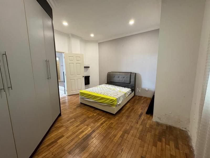 Condominium for Sale at De Summit Condominium - Alex Chin - Bedroom - PropertyGuru.com.my