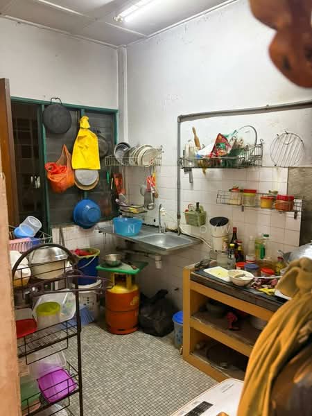 Flat for Sale at Desa Serdang - Rain Leow - Kitchen - PropertyGuru.com.my