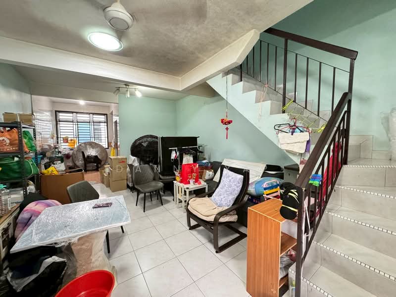 2-storey Terraced House for Sale in Taman Bestari Indah (Ulu Tiram) - Danny Yap - Living Room - PropertyGuru.com.my