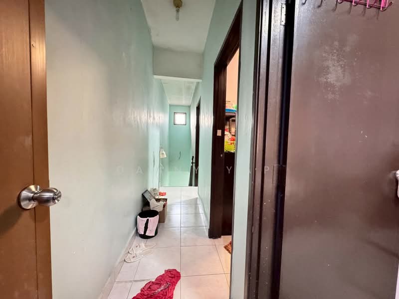 2-storey Terraced House for Sale in Taman Bestari Indah (Ulu Tiram) - Danny Yap - Corridor - PropertyGuru.com.my