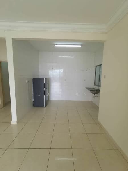 Condominium for Sale at Platinum Hill PV 6 - Joe Tan - Kitchen - PropertyGuru.com.my