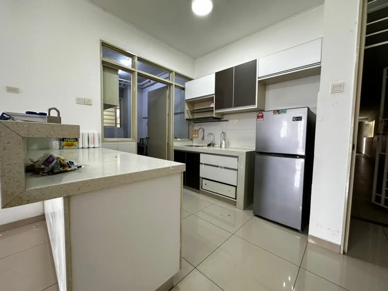 Condominium for Sale at Platinum Lake PV 16 - Joe Tan - Kitchen - PropertyGuru.com.my