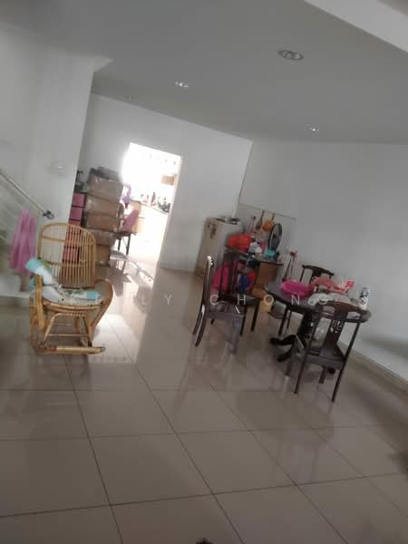 Terraced House for Sale in Aman Putri (Sungai Buloh) - Kelly Chong - Living Room - PropertyGuru.com.my