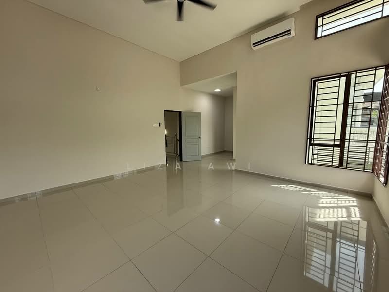 Semi-Detached House for Rent in Taman Nusa Intan (Senawang) - Liza Awi - Living Room - PropertyGuru.com.my