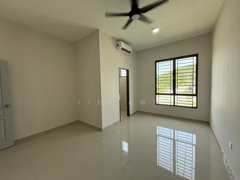 Semi-Detached House for Rent in Taman Nusa Intan (Senawang) - Liza Awi - Interior - PropertyGuru.com.my
