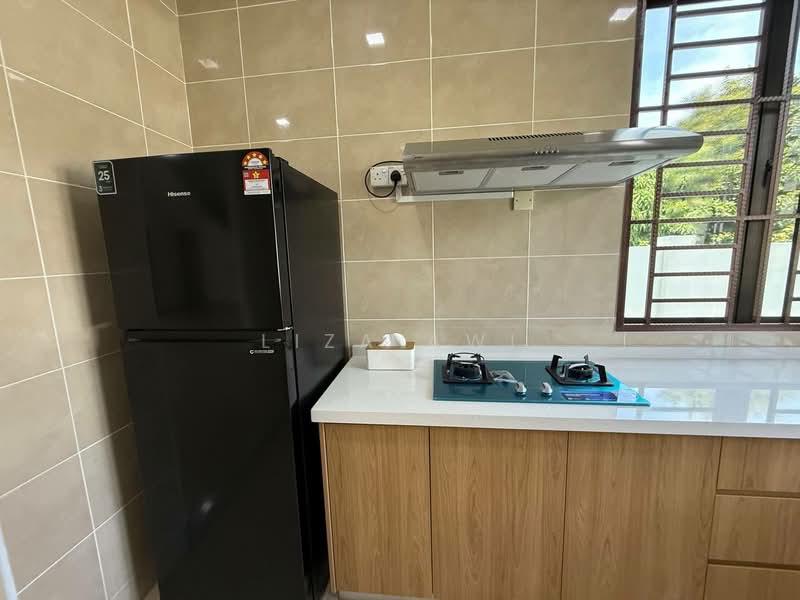 Semi-Detached House for Rent in Taman Nusa Intan (Senawang) - Liza Awi - Kitchen - PropertyGuru.com.my