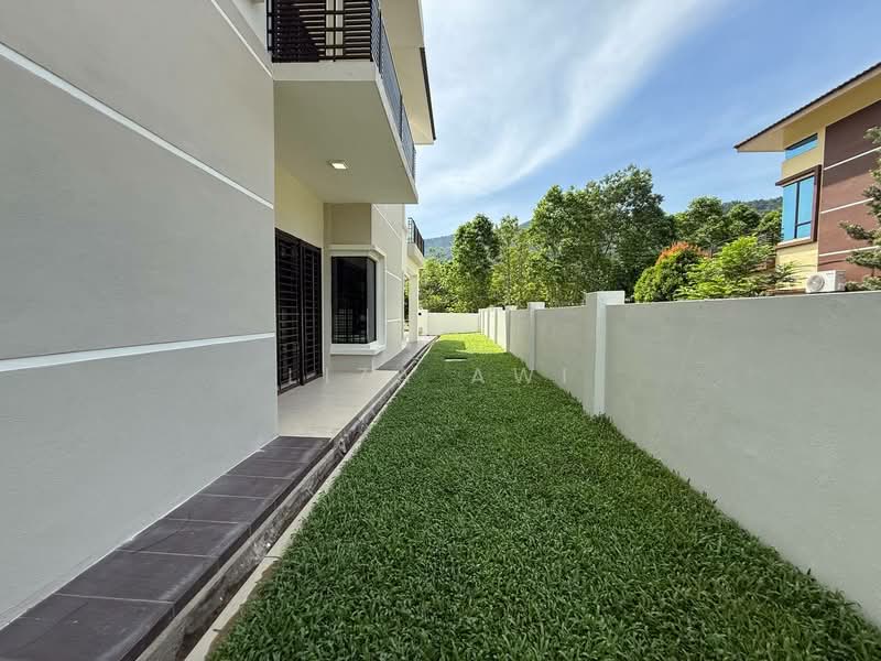 Semi-Detached House for Rent in Taman Nusa Intan (Senawang) - Liza Awi - Exterior - PropertyGuru.com.my