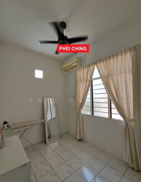 Apartment for Rent at Taman Jubilee Phase 5 - Phei Ching - Bedroom - PropertyGuru.com.my