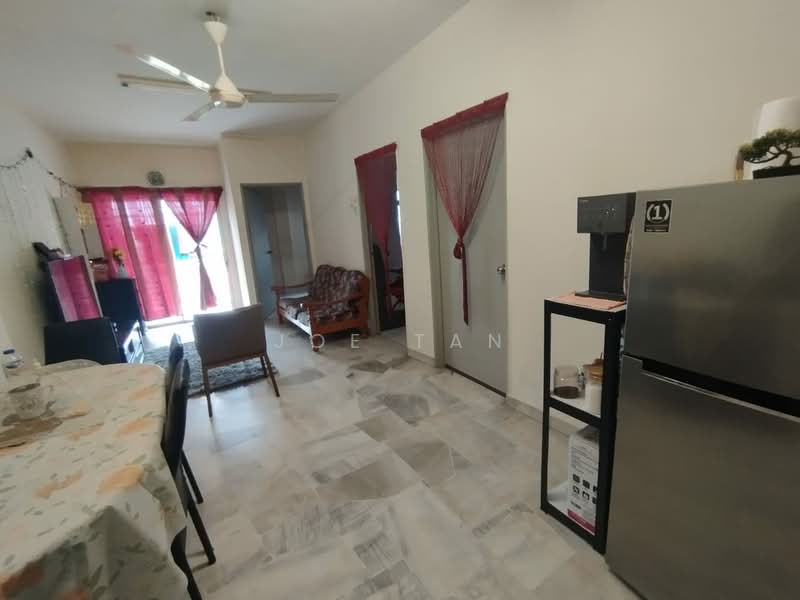 Apartment for Sale at Teratai Mewah Apartment Block 15,17,19,21 - Joe Tan - Living Room - PropertyGuru.com.my