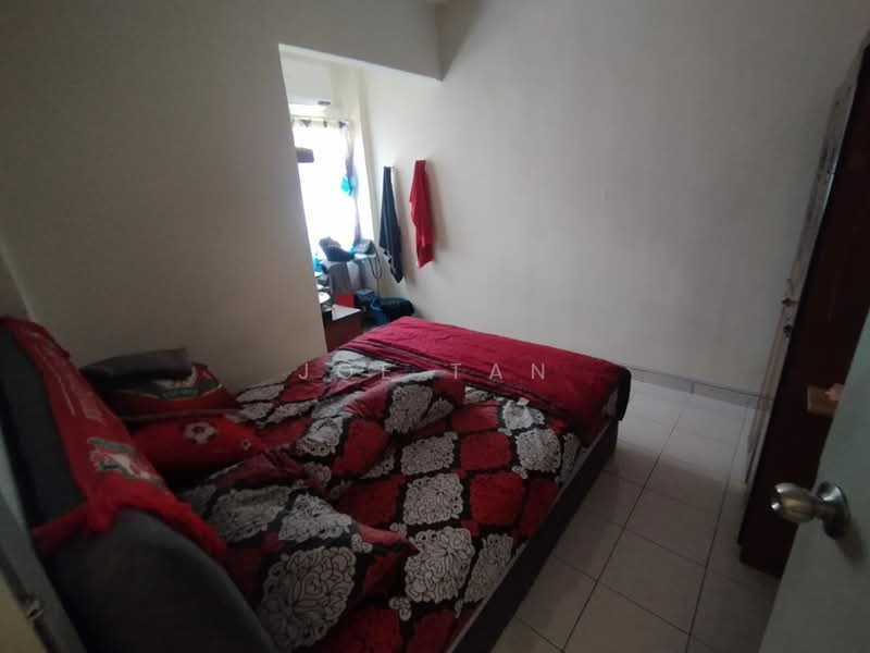 Apartment for Sale at Teratai Mewah Apartment Block 15,17,19,21 - Joe Tan - Bedroom - PropertyGuru.com.my