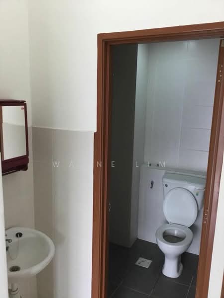 Pangsapuri untuk Disewa di Suria Court - Wayne Lim - Bathroom - PropertyGuru.com.my