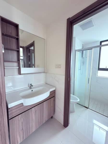 Pangsapuri untuk Dijual di Starview Bay @ Forest City - Hock Kim - Bathroom - PropertyGuru.com.my