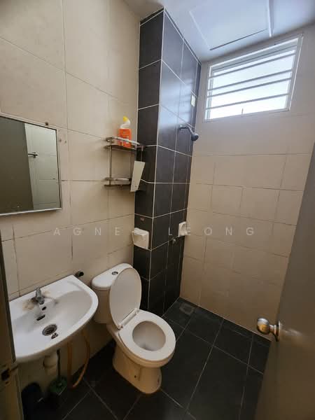 Rumah Bandar untuk Disewa di Kuala Selangor (Selangor) - Agnes Leong - Bathroom - PropertyGuru.com.my