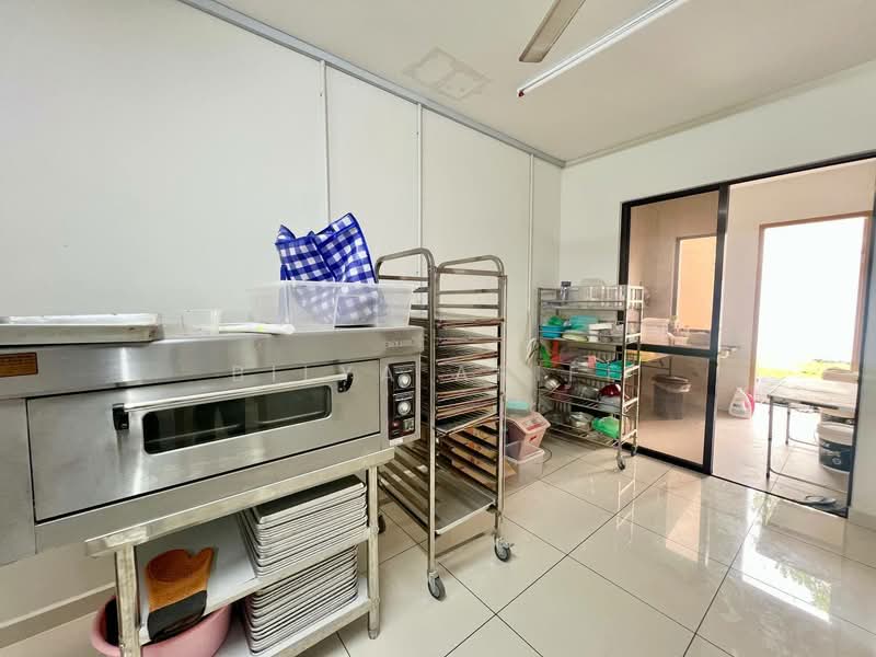 2-storey Terraced House for Sale in Kampung Desa Putra (Dengkil) - BILYA ARIFF - Kitchen - PropertyGuru.com.my