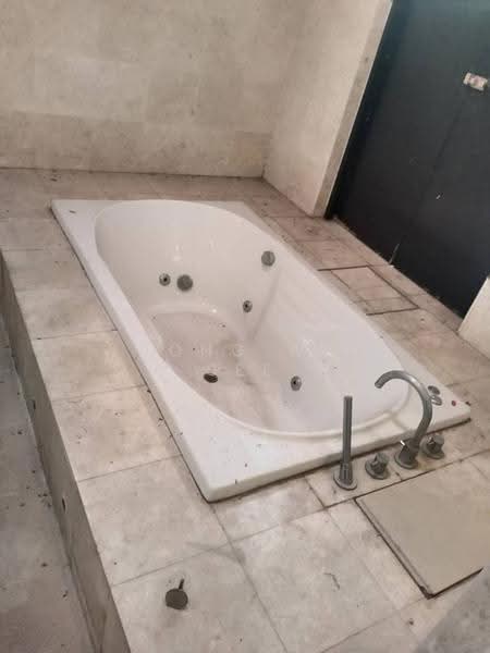 Terraced House for Rent in Duta Tropika (Batu) - Claudia Thong - Bathroom - PropertyGuru.com.my