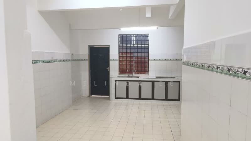 2-storey Terraced House for Sale in Taman Universiti (Skudai) - Melinda Ee - Kitchen - PropertyGuru.com.my