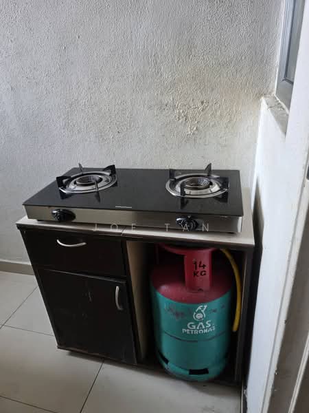 Service Residence for Sale at Seasons Garden Residences - Joe Tan - Kitchen - PropertyGuru.com.my