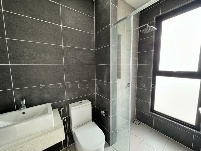 Servis Apartment untuk Disewa di Le Pavillion - Scarlett Wong - Bathroom - PropertyGuru.com.my