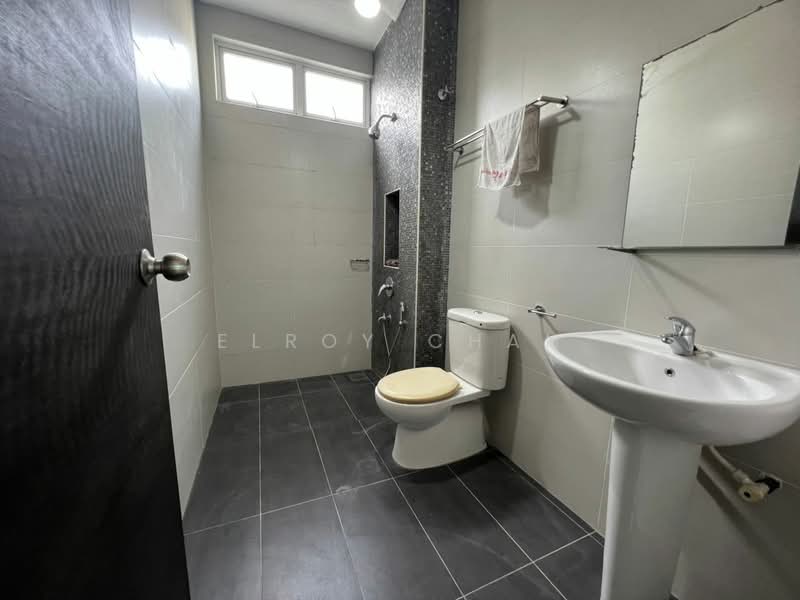 Semi-Detached House for Sale in Bukit Indah (Iskandar Puteri (Nusajaya)) - Elroy Chan - Bathroom - PropertyGuru.com.my