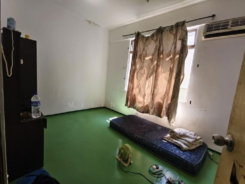 Pangsapuri untuk Dijual di Bayu Puteri 2 - Melinda Ee - Bedroom - PropertyGuru.com.my