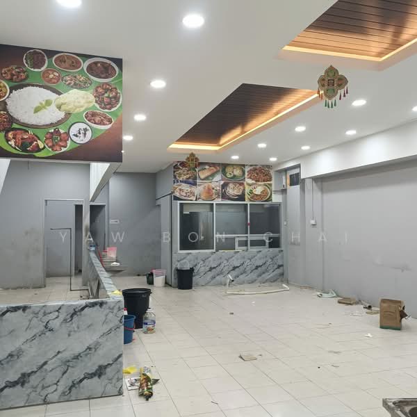 Shop for Rent in Bandar Putra Permai (Seri Kembangan) - Yaw Bon Chai - Interior - PropertyGuru.com.my