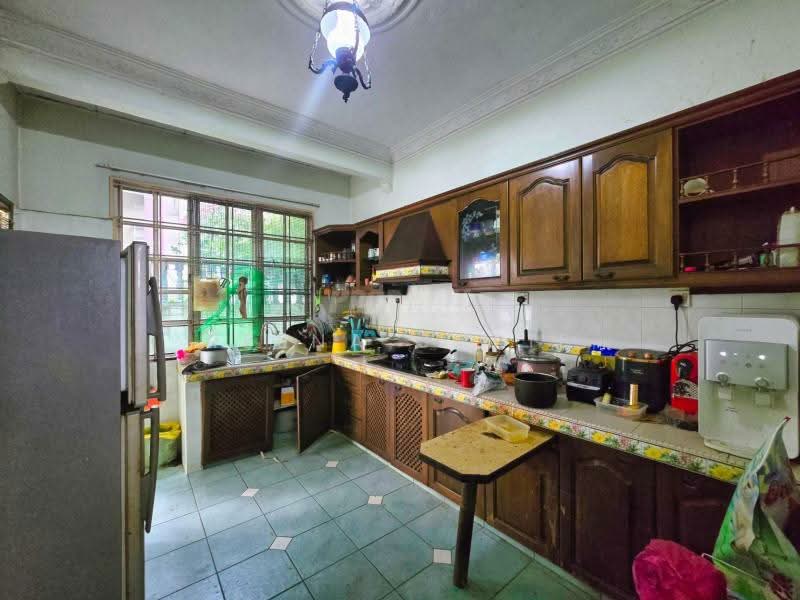 Rumah Banglo untuk Dijual di Shah Alam (Selangor) - Reena Sarif - Kitchen - PropertyGuru.com.my