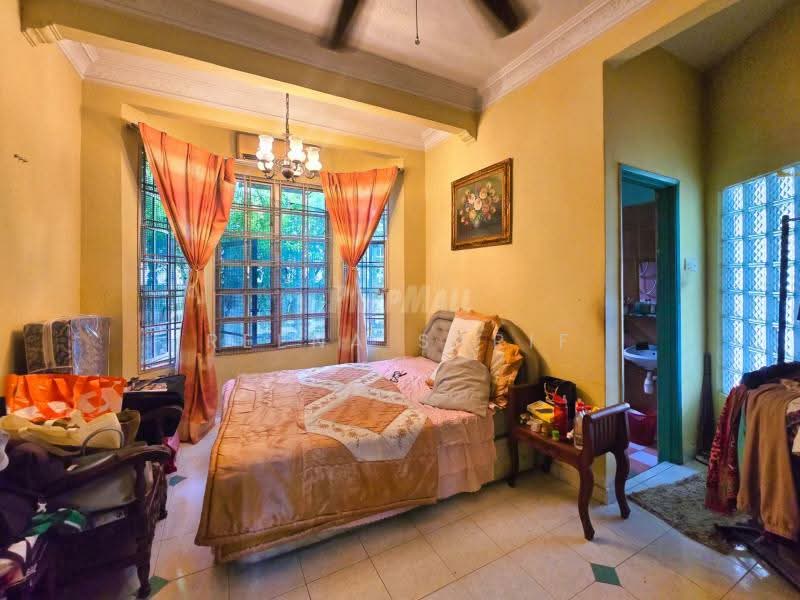 Rumah Banglo untuk Dijual di Shah Alam (Selangor) - Reena Sarif - Bedroom - PropertyGuru.com.my