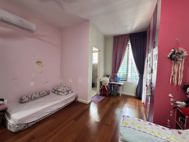 Rumah Berkembar untuk Dijual di Bandar Kinrara (Selangor) - Angel Ng - Bedroom - PropertyGuru.com.my