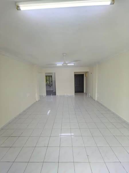 Pangsapuri untuk Dijual di Seri Mutiara Apartment - Pauline Ng - Living Room - PropertyGuru.com.my