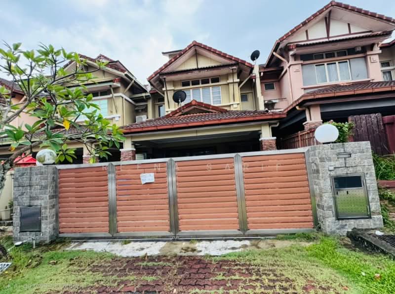 2-storey Terraced House for Sale in Bukit Jelutong (Shah Alam) - Reena Sarif - PropertyGuru.com.my