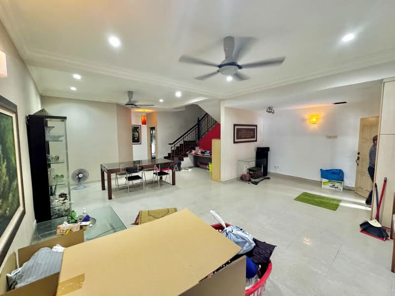 2-storey Terraced House for Sale in Bukit Jelutong (Shah Alam) - Reena Sarif - PropertyGuru.com.my