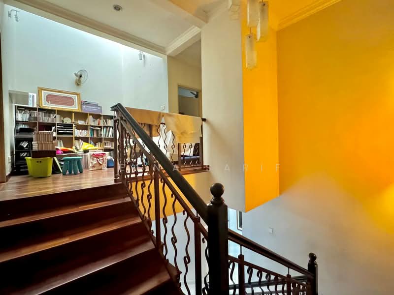 2-storey Terraced House for Sale in Bukit Jelutong (Shah Alam) - Reena Sarif - PropertyGuru.com.my