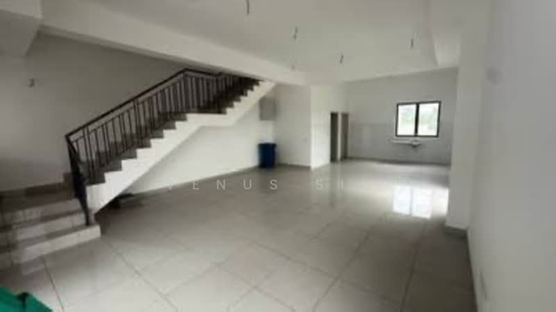 Rumah Teres 2 Tingkat untuk Disewa di Bandar Rimbayu (Telok Panglima Garang) - Venus Sim - Interior - PropertyGuru.com.my