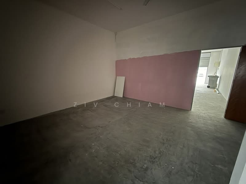 Retail Space for Rent in Johor Bahru (Johor) - Ziv Chiam - Interior - PropertyGuru.com.my