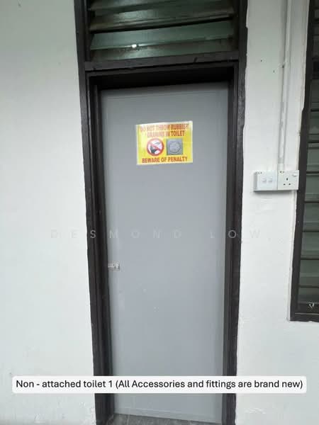 Pejabat untuk Disewa di Brickfields (Kuala Lumpur) - Desmond Low - Bathroom - PropertyGuru.com.my