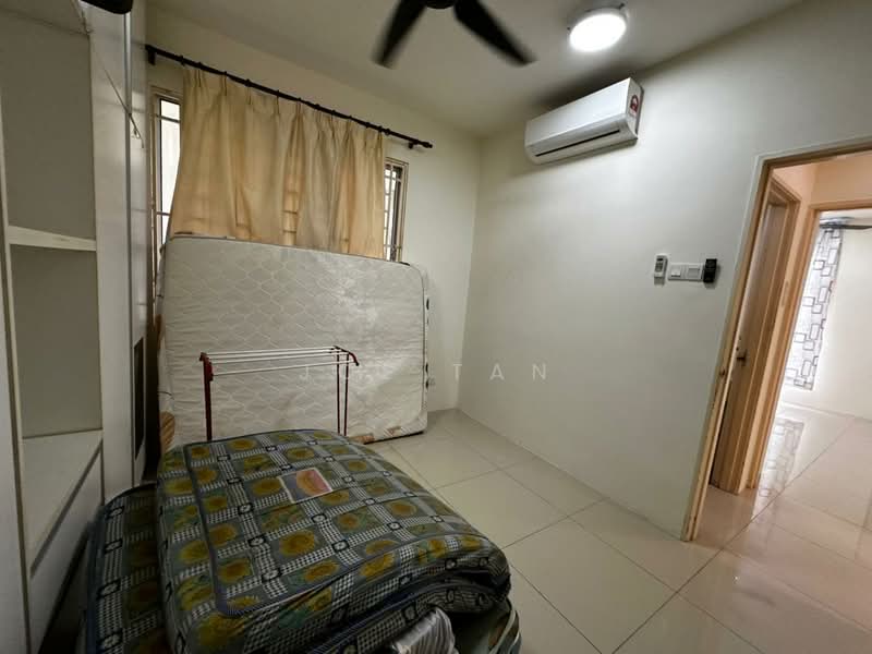 Condominium for Sale at Platinum Lake PV 15 - Joe Tan - Bedroom - PropertyGuru.com.my