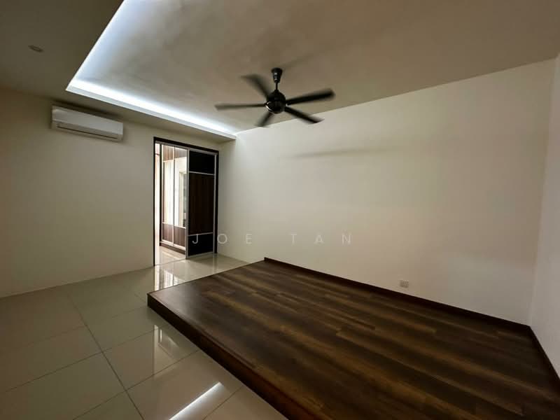 Condominium for Sale at Platinum Lake PV 15 - Joe Tan - Bedroom - PropertyGuru.com.my