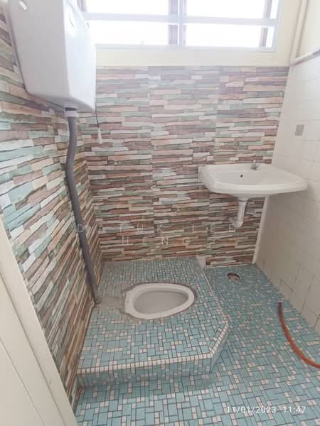 1-storey Terraced House for Rent in Taman Seri Rapat (Ipoh) - Datuk Lee Heng - Bathroom - PropertyGuru.com.my
