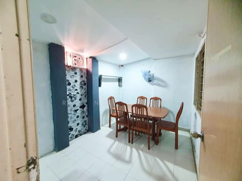 2-storey Terraced House for Sale in Shah Alam (Selangor) - Reena Sarif - Dining Room - PropertyGuru.com.my