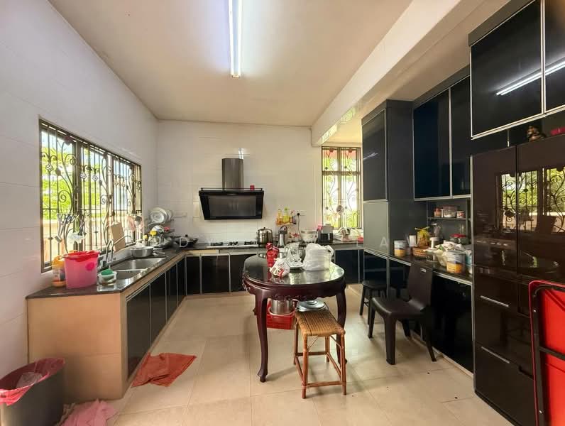 2-storey Terraced House for Sale in Taman Impian Emas (Skudai) - Endy Law Law - Kitchen - PropertyGuru.com.my