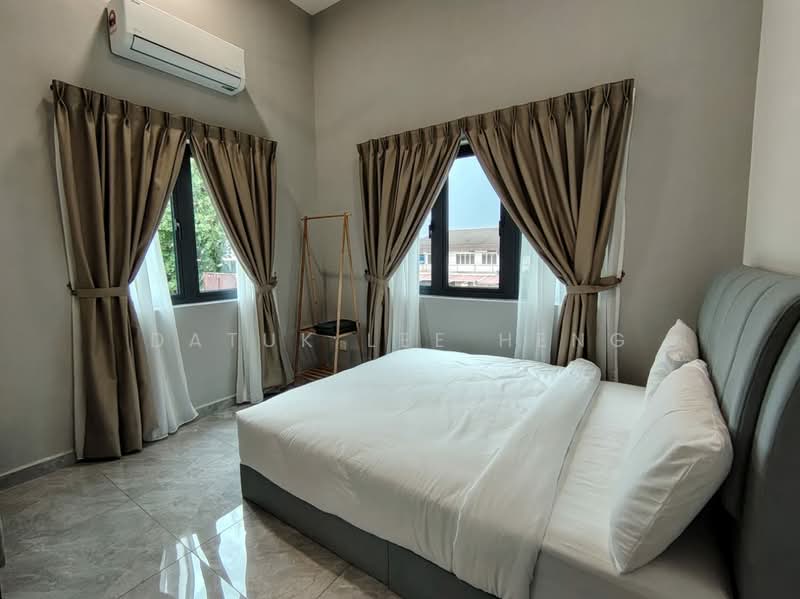 Rumah Banglo untuk Disewa di New Pasir Puteh (Ipoh) - Datuk Lee Heng - Bedroom - PropertyGuru.com.my