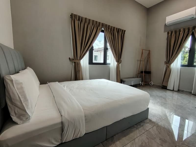 Rumah Banglo untuk Disewa di New Pasir Puteh (Ipoh) - Datuk Lee Heng - Bedroom - PropertyGuru.com.my