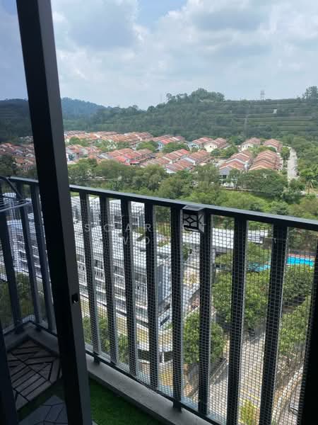 Servis Apartment untuk Disewa di Amani Residence - Scarlett Wong - Balcony - PropertyGuru.com.my
