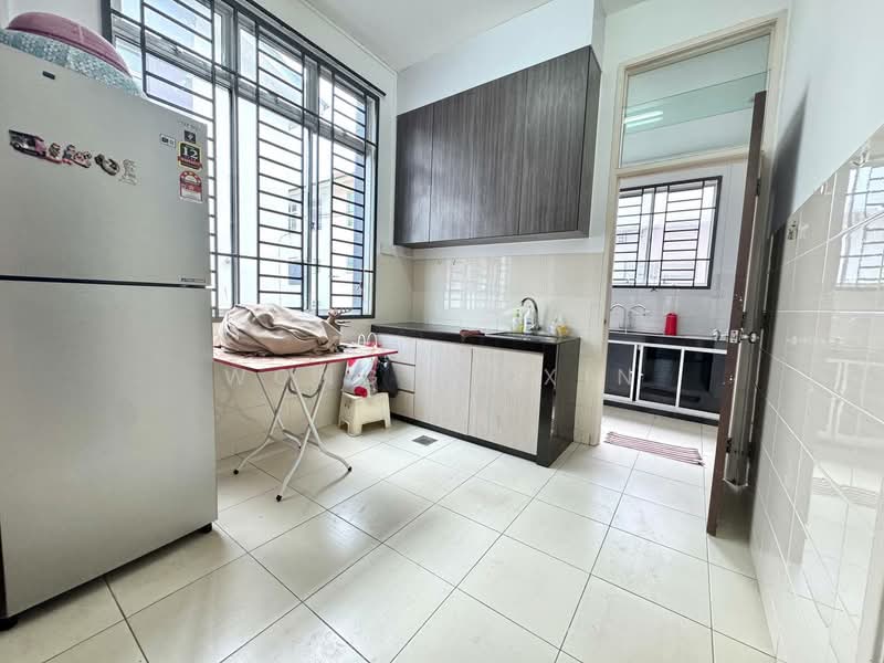 Rumah Teres 2 Tingkat untuk Dijual di Taman Seri Austin (Tebrau) - Wong Yi Xin - Kitchen - PropertyGuru.com.my