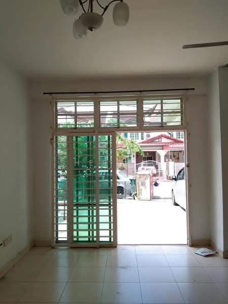 2-storey Terraced House for Rent in Sungai Tiram (Bayan Lepas) - Sherlene Choo - Living Room - PropertyGuru.com.my