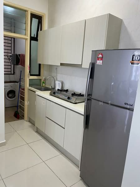Service Residence for Sale at D'Summit Residences - Michelle He - Kitchen - PropertyGuru.com.my