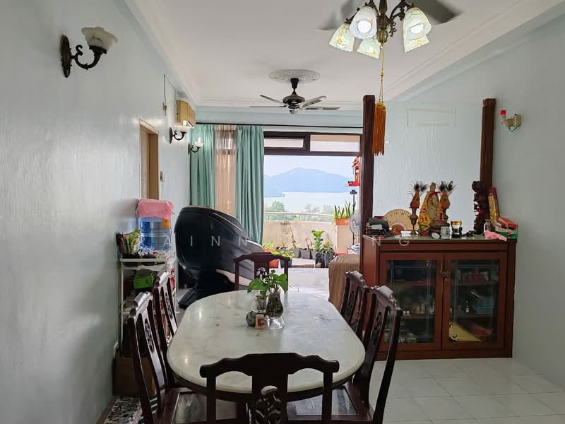 Kondominium untuk Disewa di Eden Seaview Condominium - Rainny Wong - Dining Room - PropertyGuru.com.my