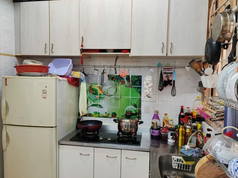 Kondominium untuk Disewa di Eden Seaview Condominium - Rainny Wong - Kitchen - PropertyGuru.com.my